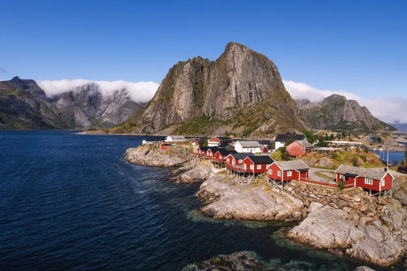 Bortom turistkartan: Kustbyarna längs Nordatlanten där havet fortfarande bestämmer